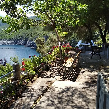Andreas' House #dialiskari4# * Limnionas (Central Greece)